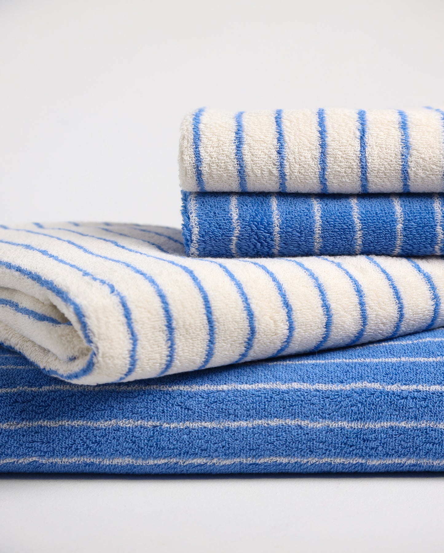 Набір рушників Білий у блакитну смужку