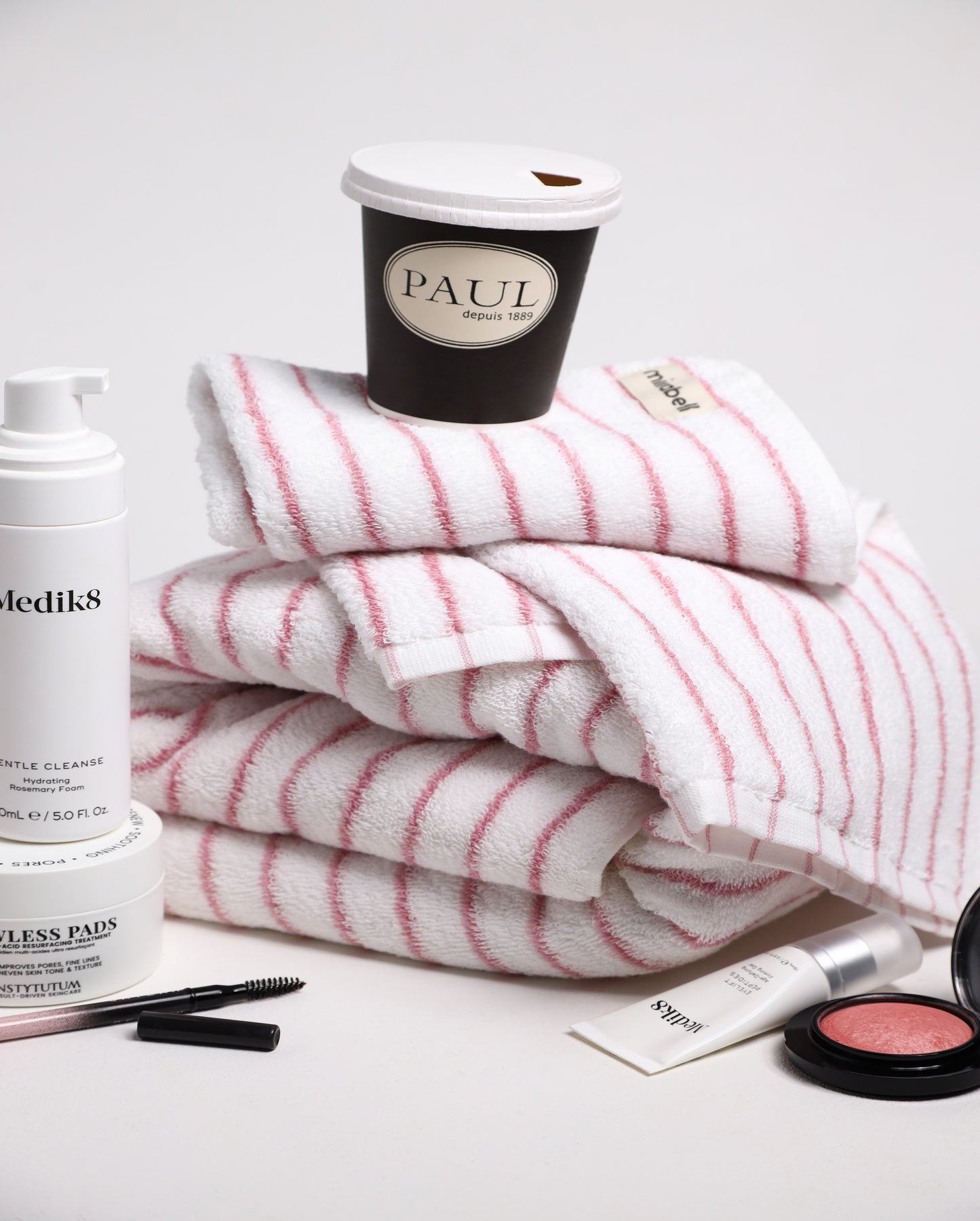 Набір рушників Білий у рожеву смужку