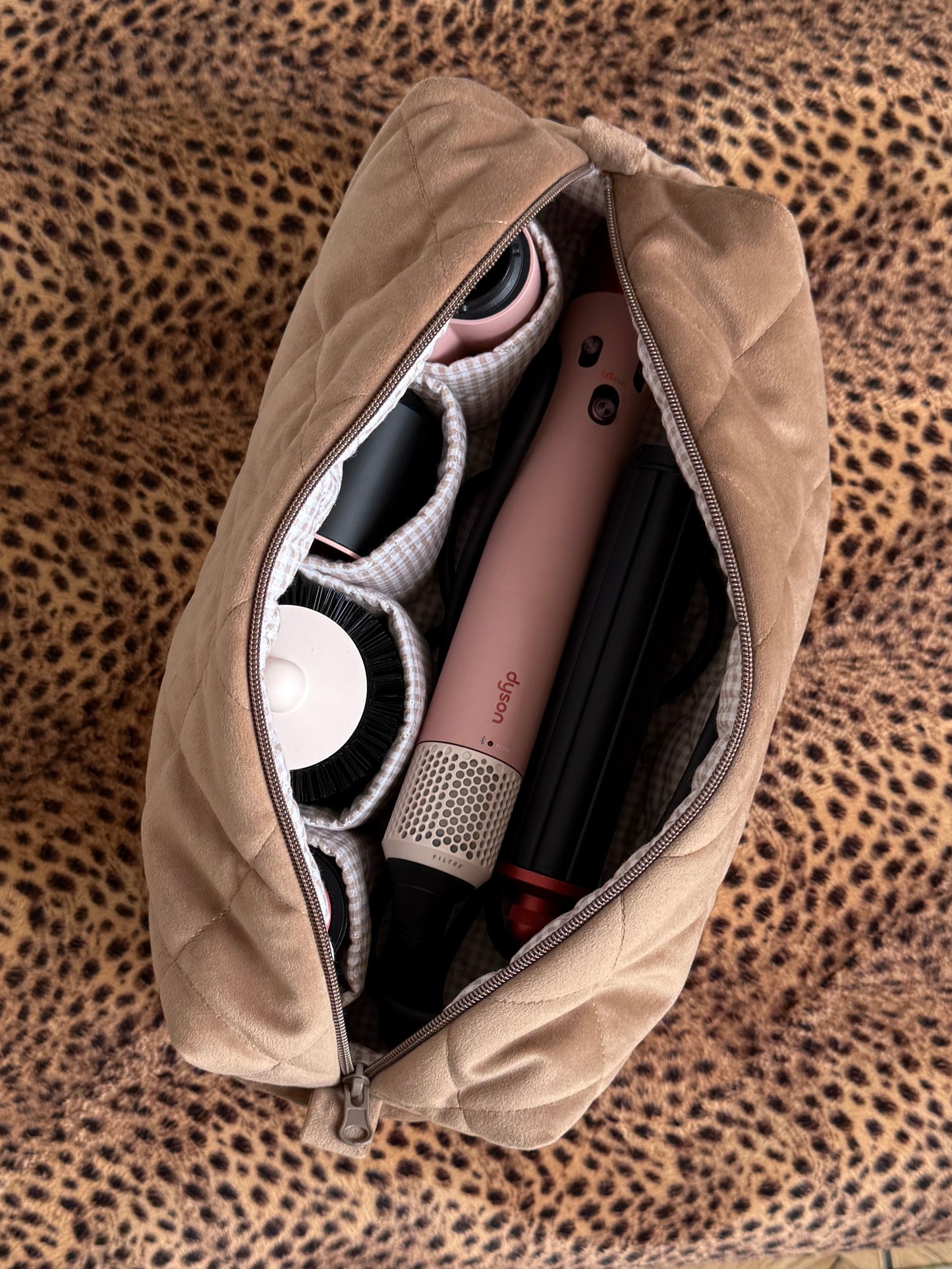 EMILY Велюрова Dyson bag