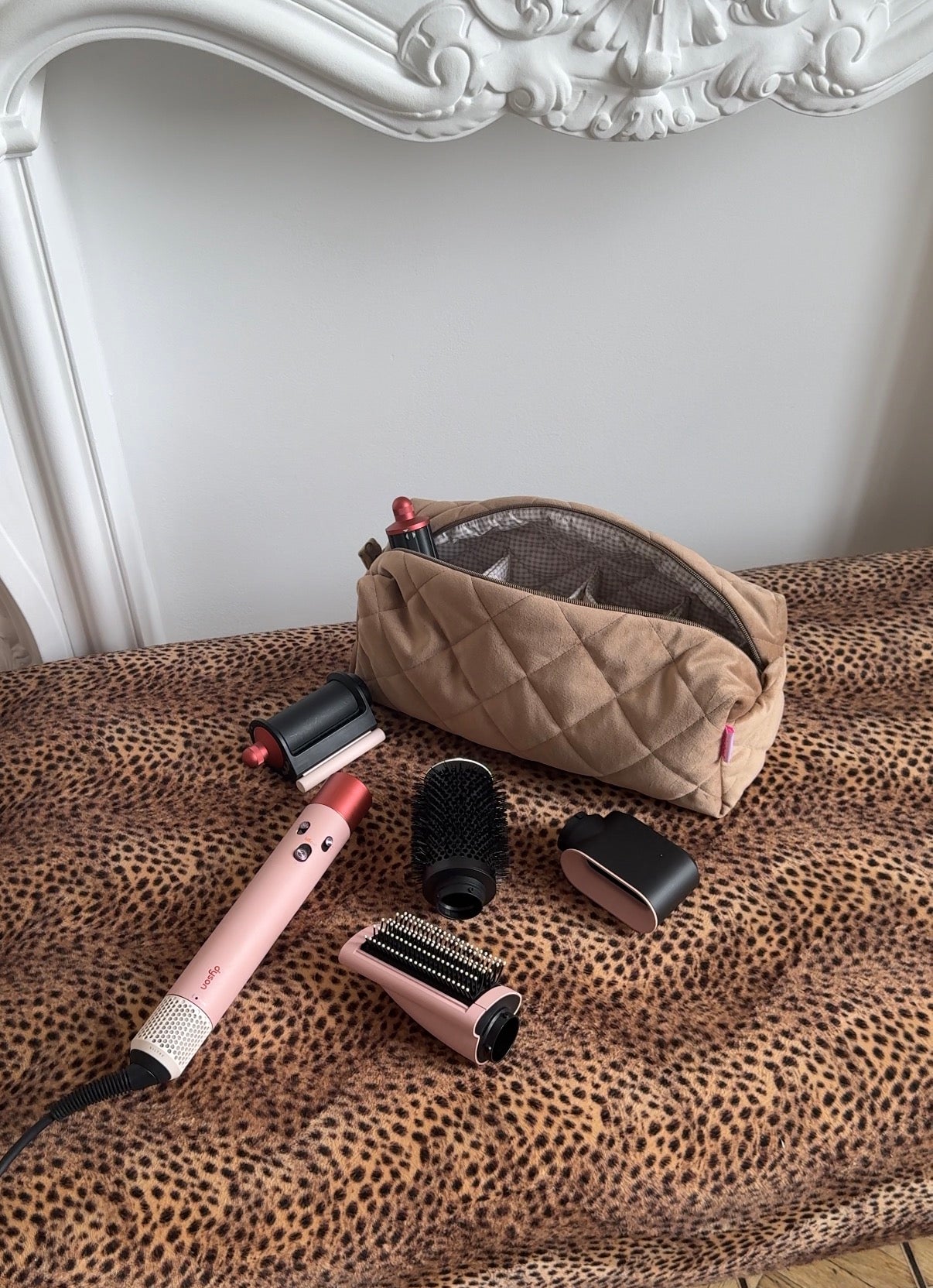 EMILY Велюрова Dyson bag