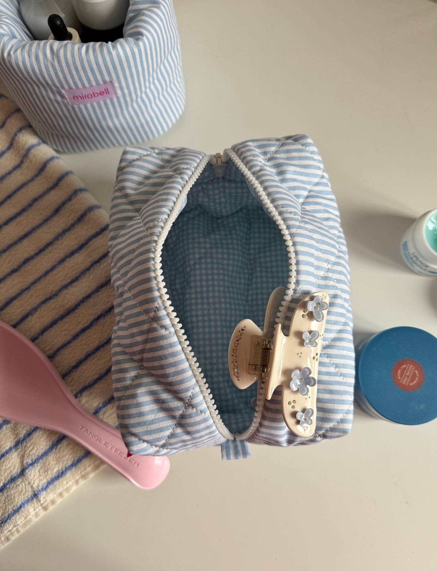 Блакитна смужка cosmetic bag