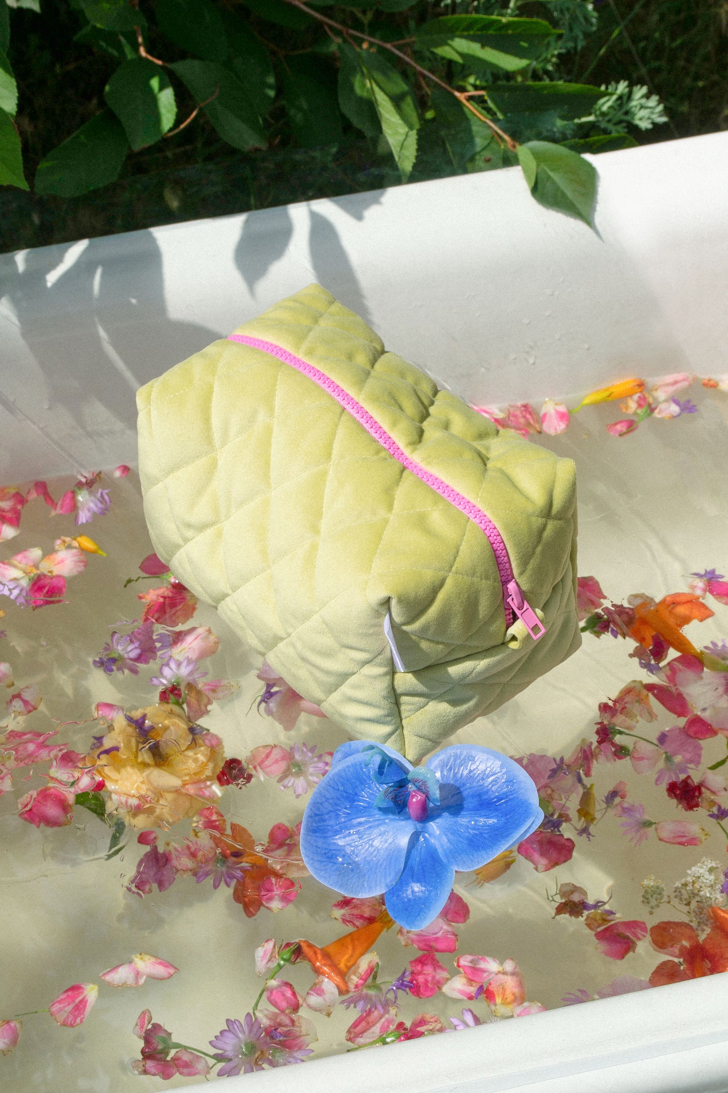 OLIVE cosmetic bag квіти