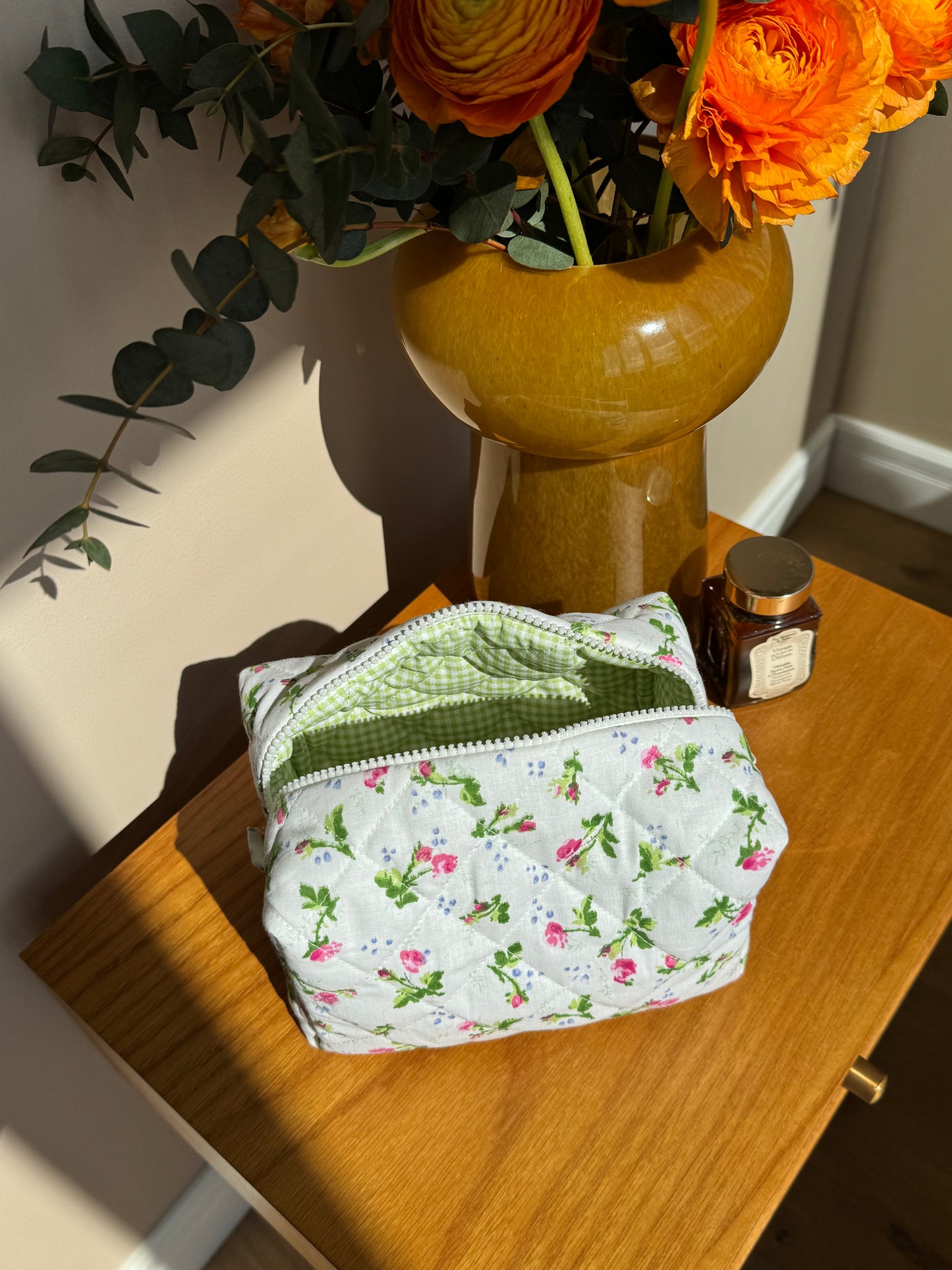 DAISY cosmetic bag